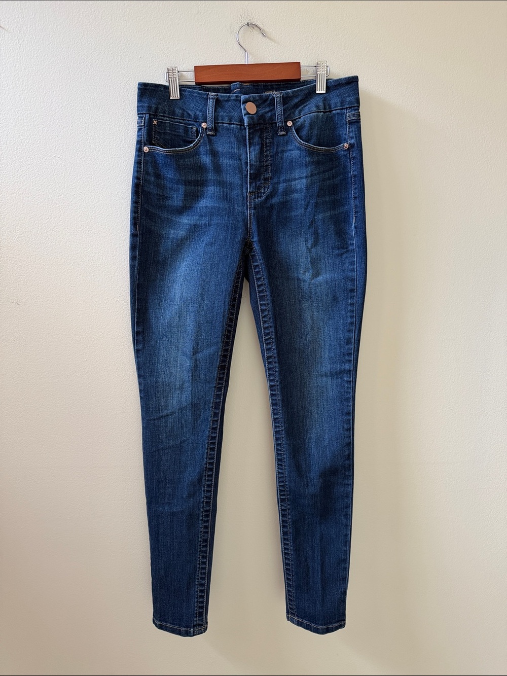 Seven7 Dark Wash Skinny Jeans for Women